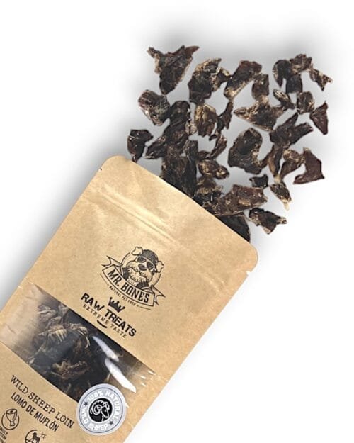raw-treats-muflon-premio-natural-snack-perro-gato-mrbones Mr.Bones džiovintas laukinės avies nugarinės RAW natūralus skanėstas šunims ir katėms
